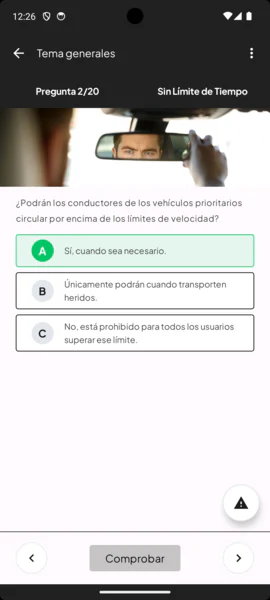 Una pregunta del test: «Pregunta 2/20», tres opciones y el botón Comprobar.